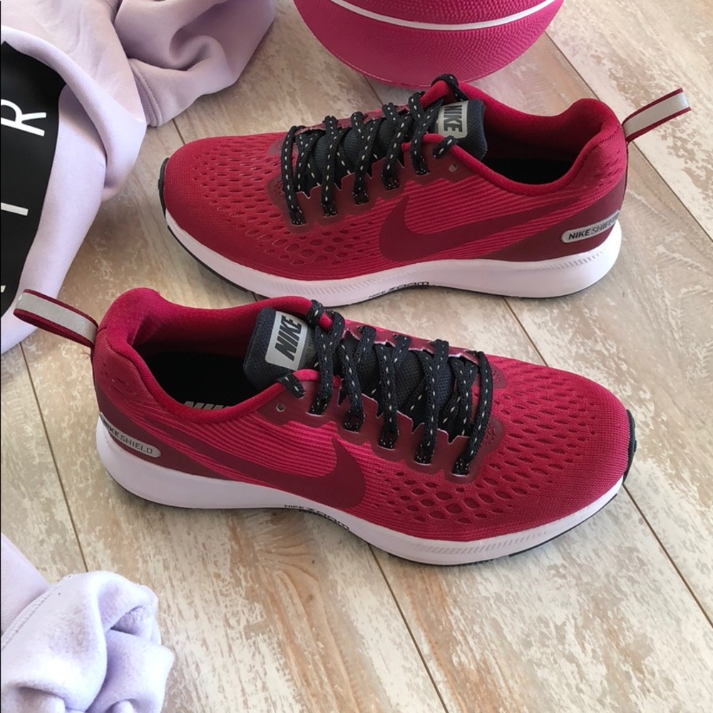 NWTNike ID shield Pegasus 34! - Picture 6 of 8